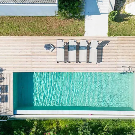 Villa Apanemia Mare Chlomos
